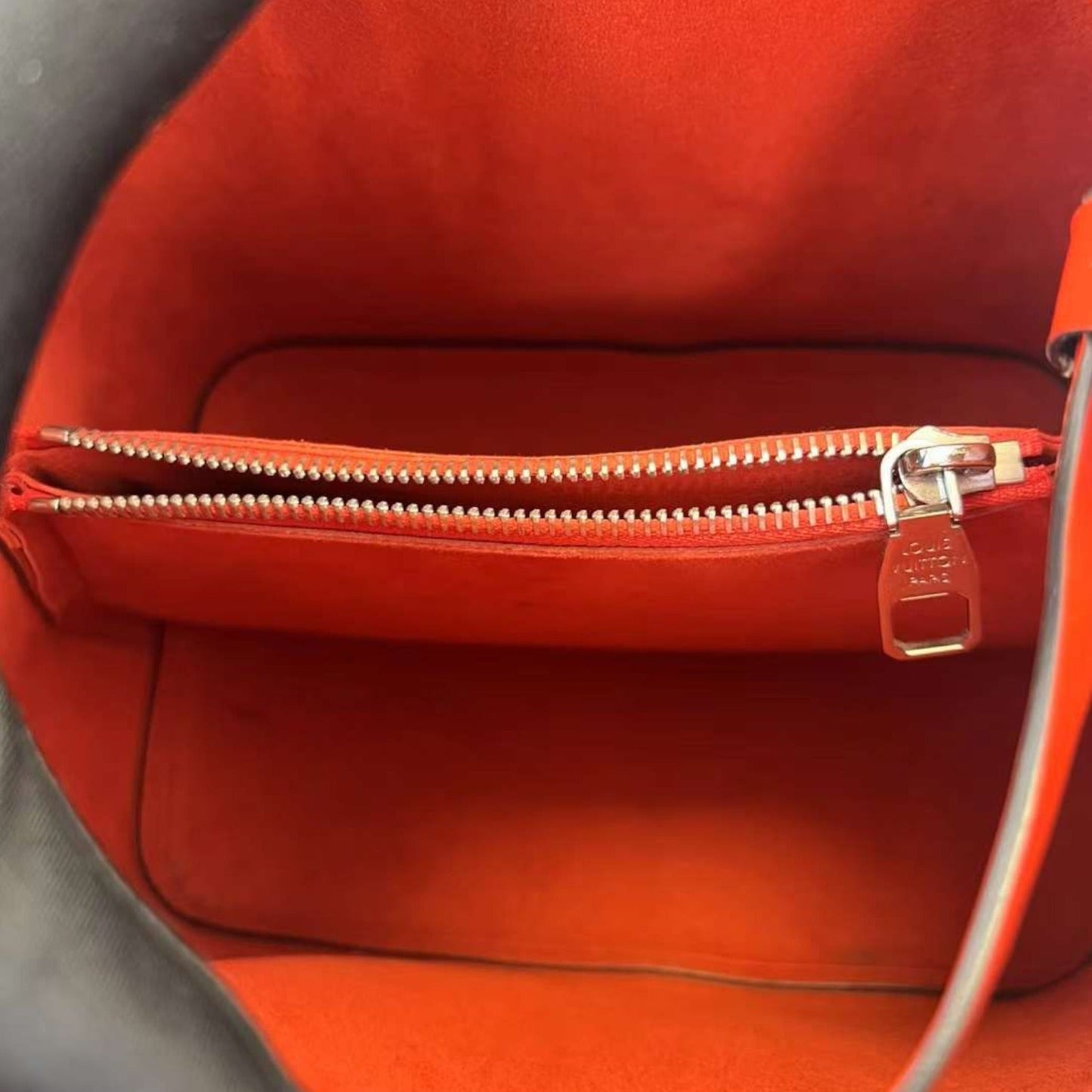 Louis-Vuitton Epi Neo Noe Rose Ballerine Orange SHW