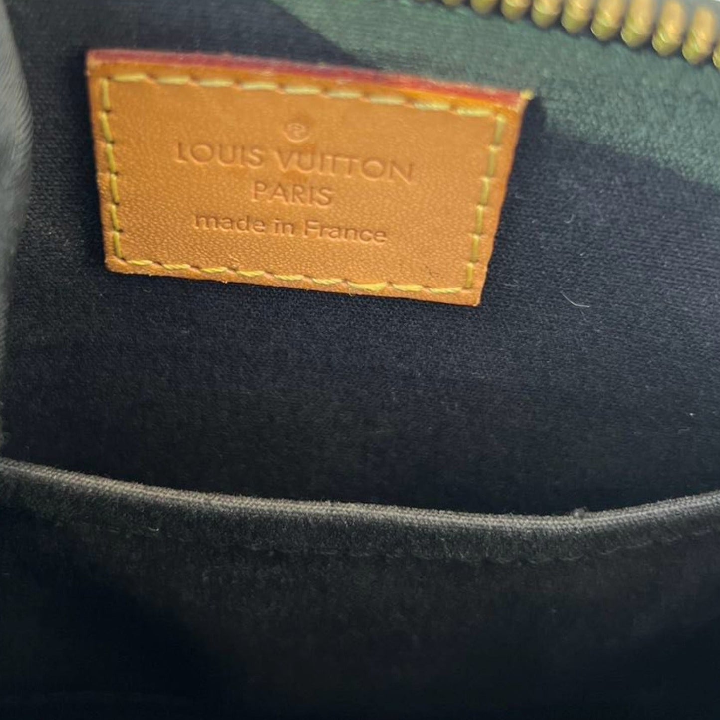 Louis-Vuitton Vernis Alma BB Patent Black GHW