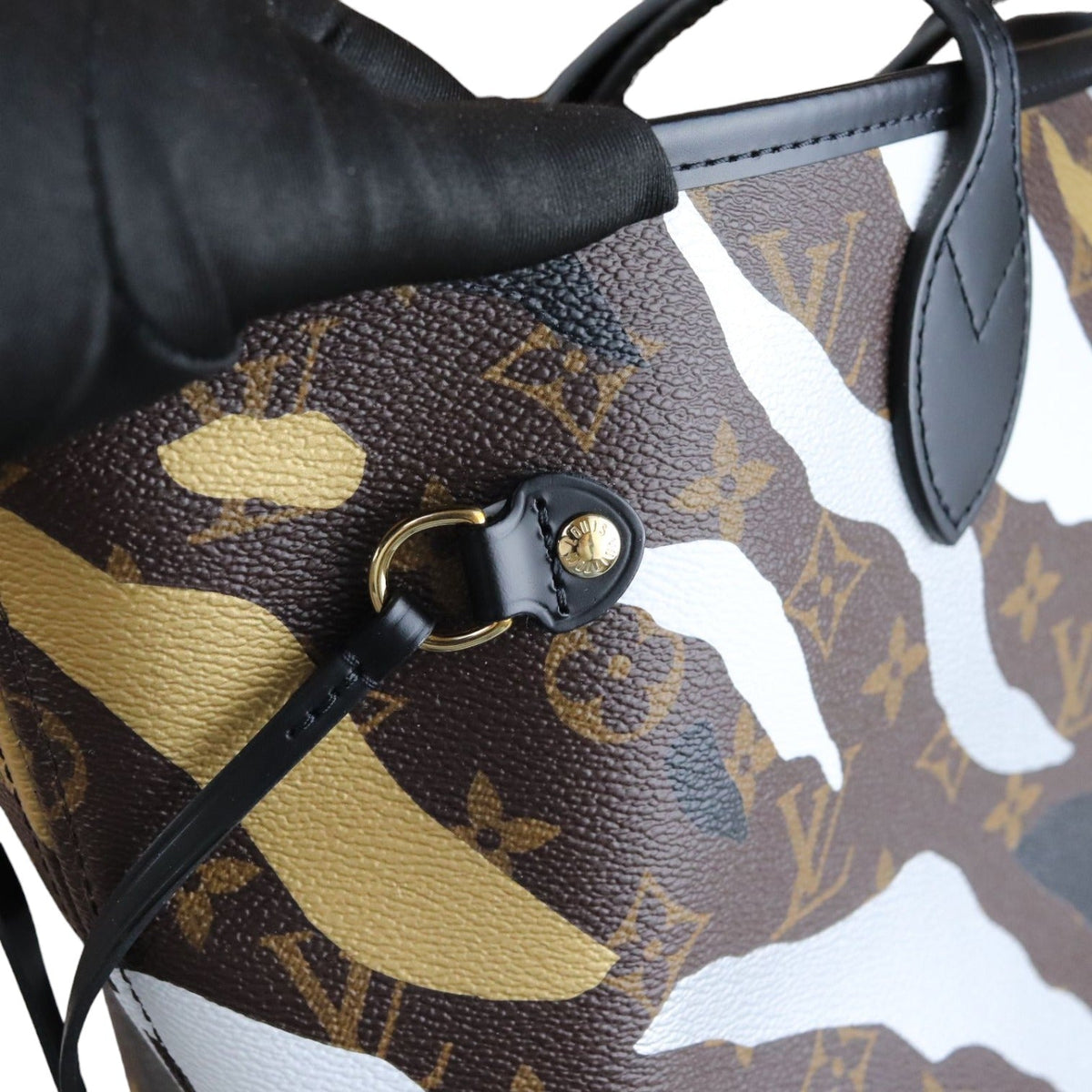 Louis-Vuitton Neverfull MM X Lol Monogram Gold Silver GHW