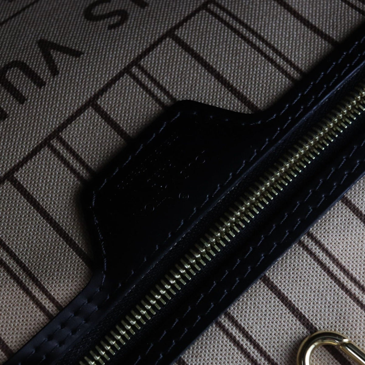 Louis-Vuitton Neverfull MM X Lol Monogram Gold Silver GHW