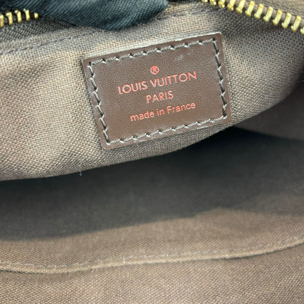 Louis-Vuitton Brooklyn Flat Pochette Damier Ebene Brown GHW