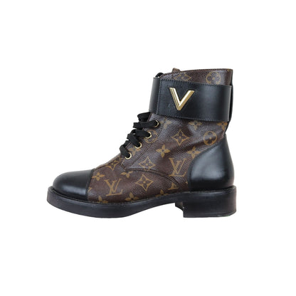 Louis-Vuitton Wonderland Flat Ranger Boots Calfskin Black Size 38