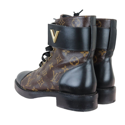Louis-Vuitton Wonderland Flat Ranger Boots Calfskin Black Size 38