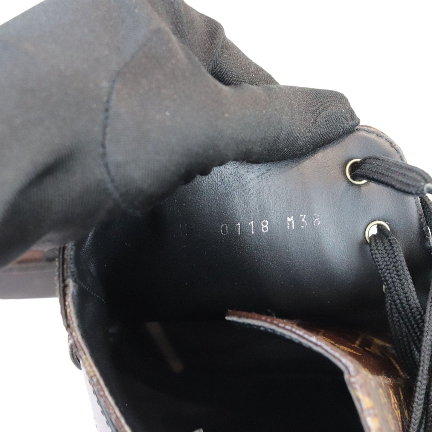 Louis-Vuitton Wonderland Flat Ranger Boots Calfskin Black Size 38