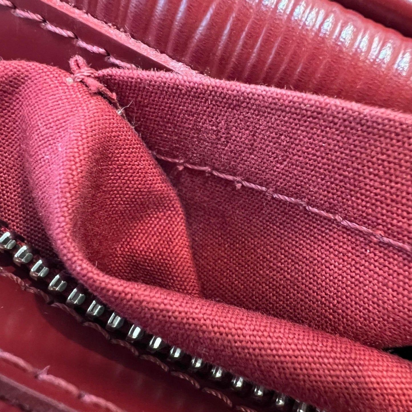 Louis-Vuitton Bowling Montaigne GM Epi Red SHW