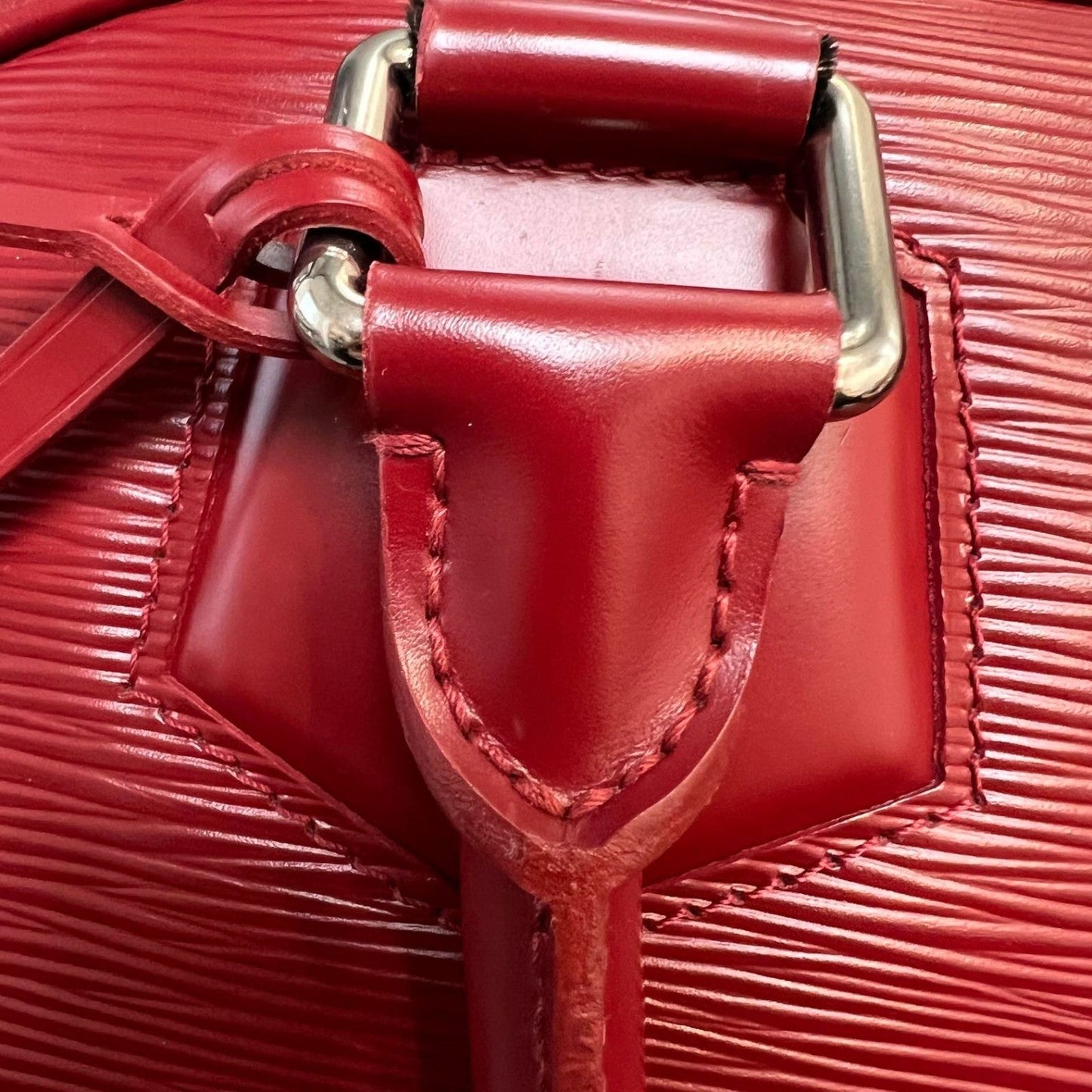 Louis-Vuitton Bowling Montaigne GM Epi Red SHW