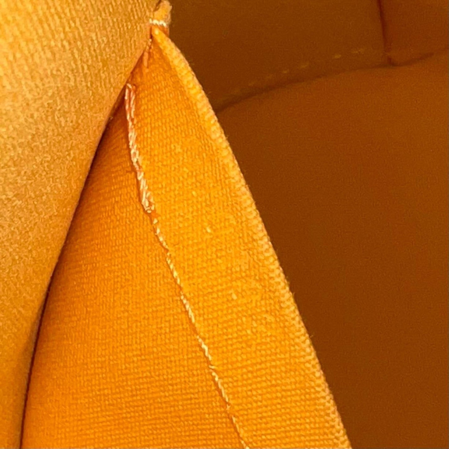 Louis-Vuitton Alma PM Vernis Patent Sunflower Yellow GHW