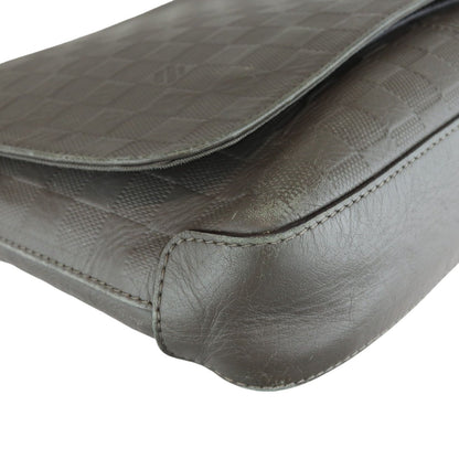 Louis-Vuitton District MM Damier Infini Grey SHW