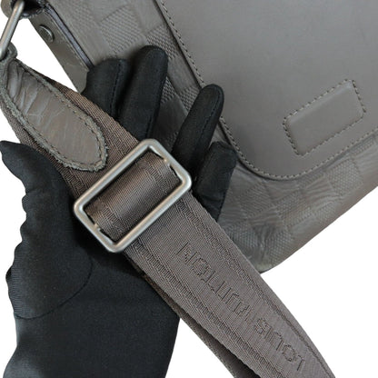 Louis-Vuitton District MM Damier Infini Grey SHW