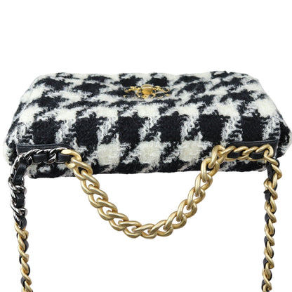 19 Flap Small Tweed Quilted Black Ecru White MHW