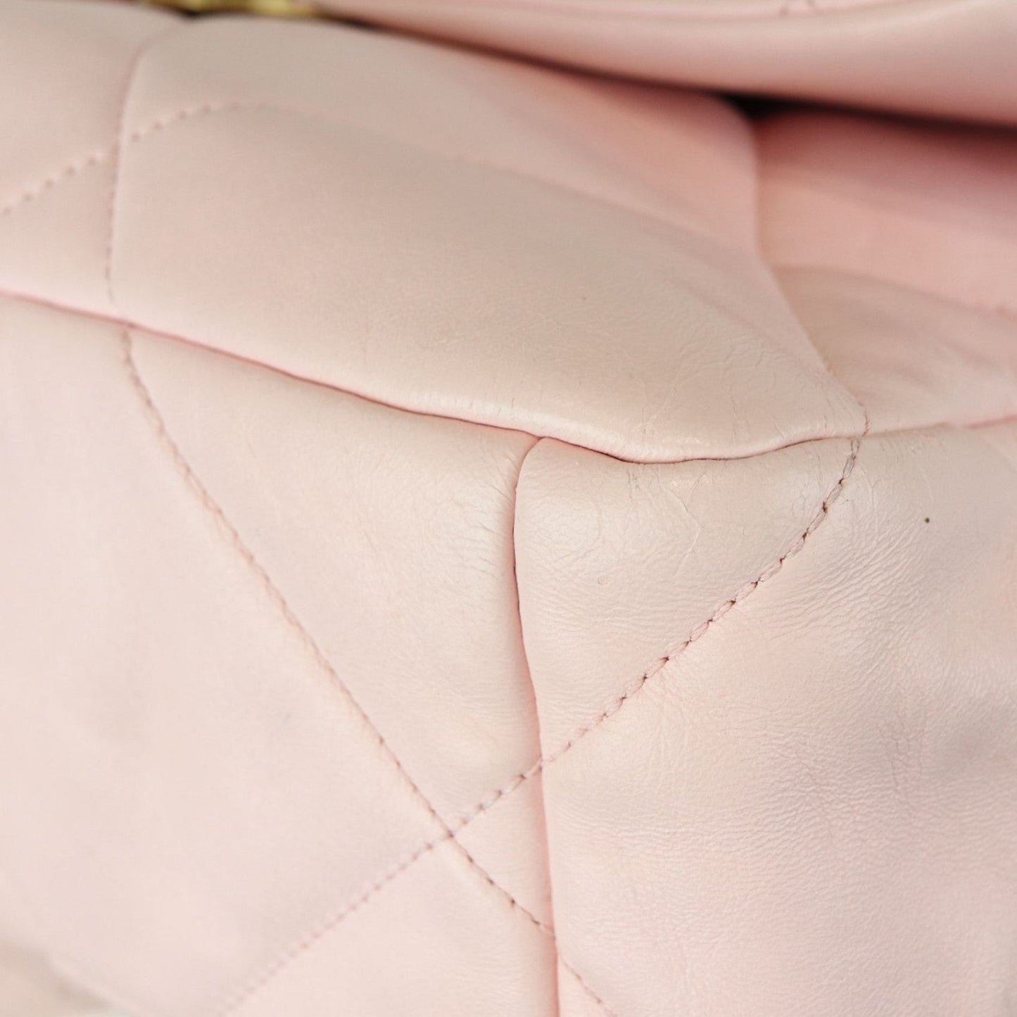 19 Flap Large Lambskin Quilted Light Pink MHW