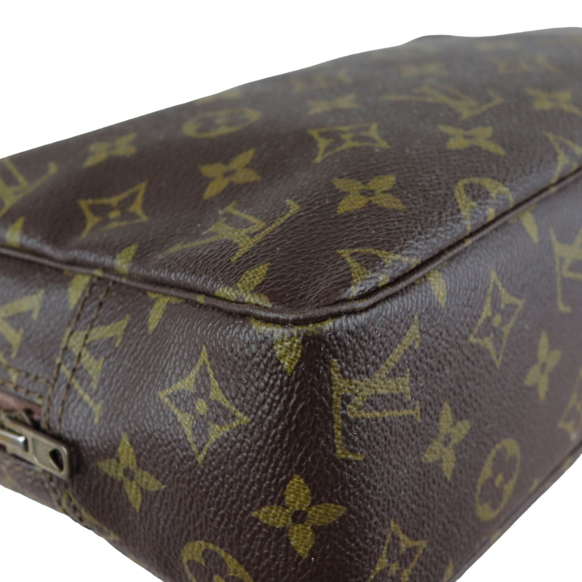 Louis-Vuitton Toilette 28 Monogram Trousse Brown