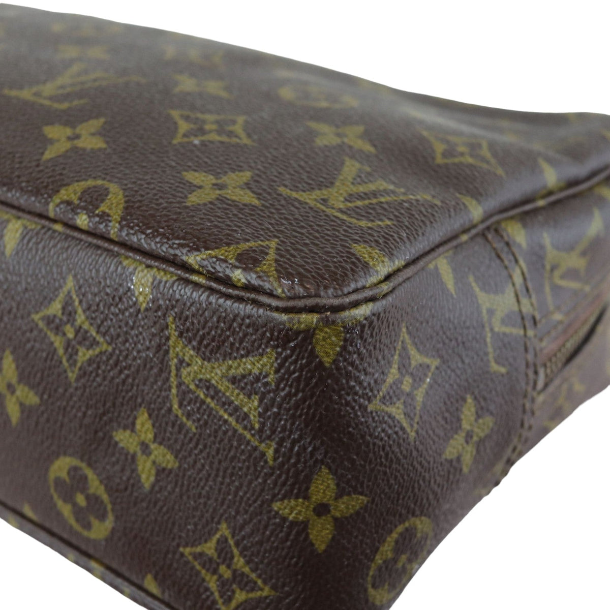 Louis-Vuitton Toilette 28 Monogram Trousse Brown
