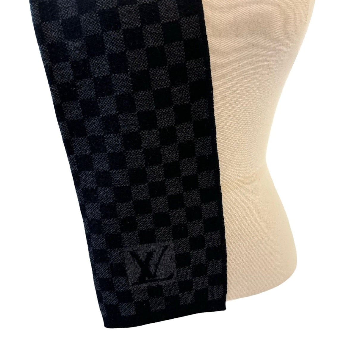 Louis-Vuitton Graphite Scarf Wool Damier Black