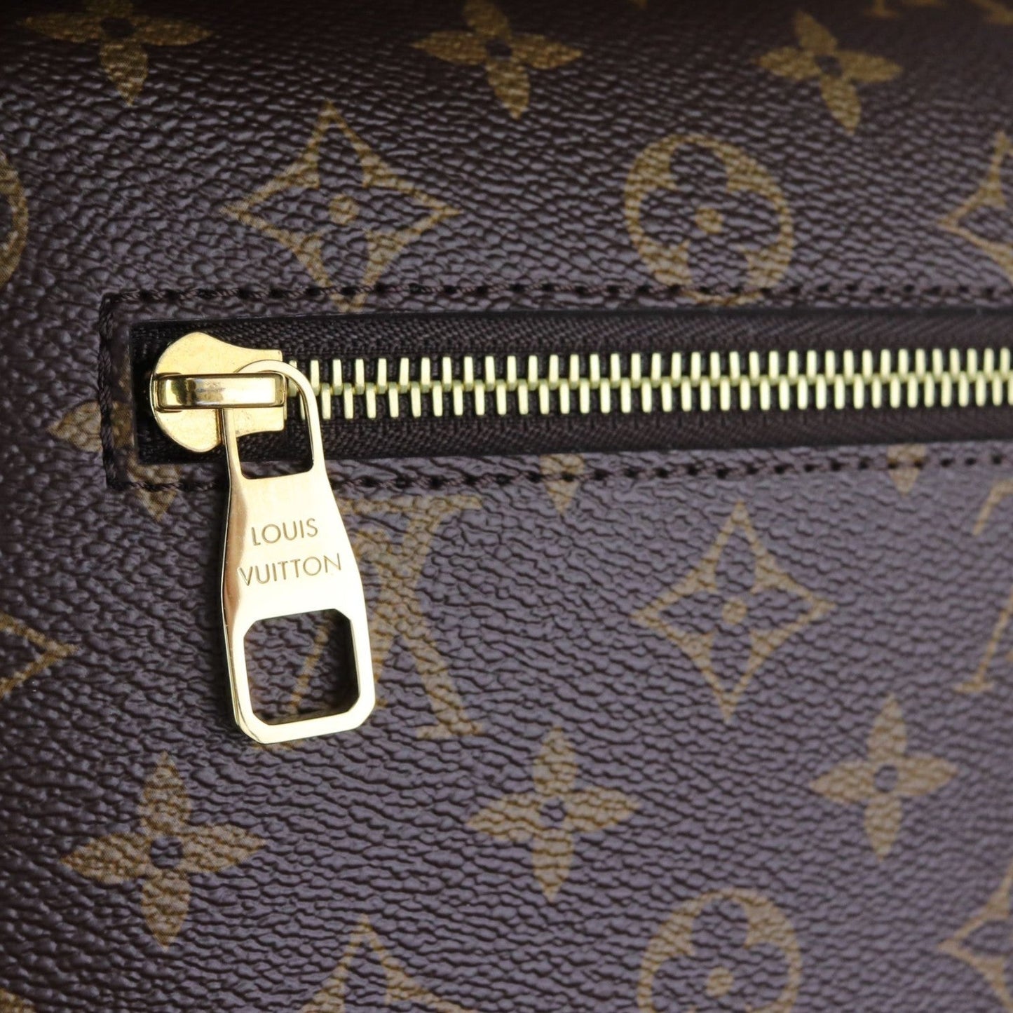 Louis-Vuitton Pochette Metis Monogram Brown GHW