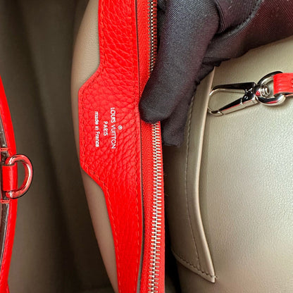 Louis-Vuitton Capucines MM Taurillon Calfskin Red SHW