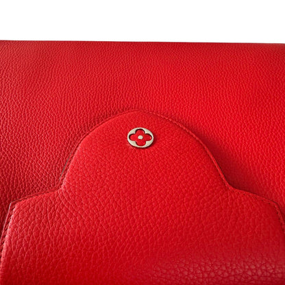 Louis-Vuitton Capucines MM Taurillon Calfskin Red SHW