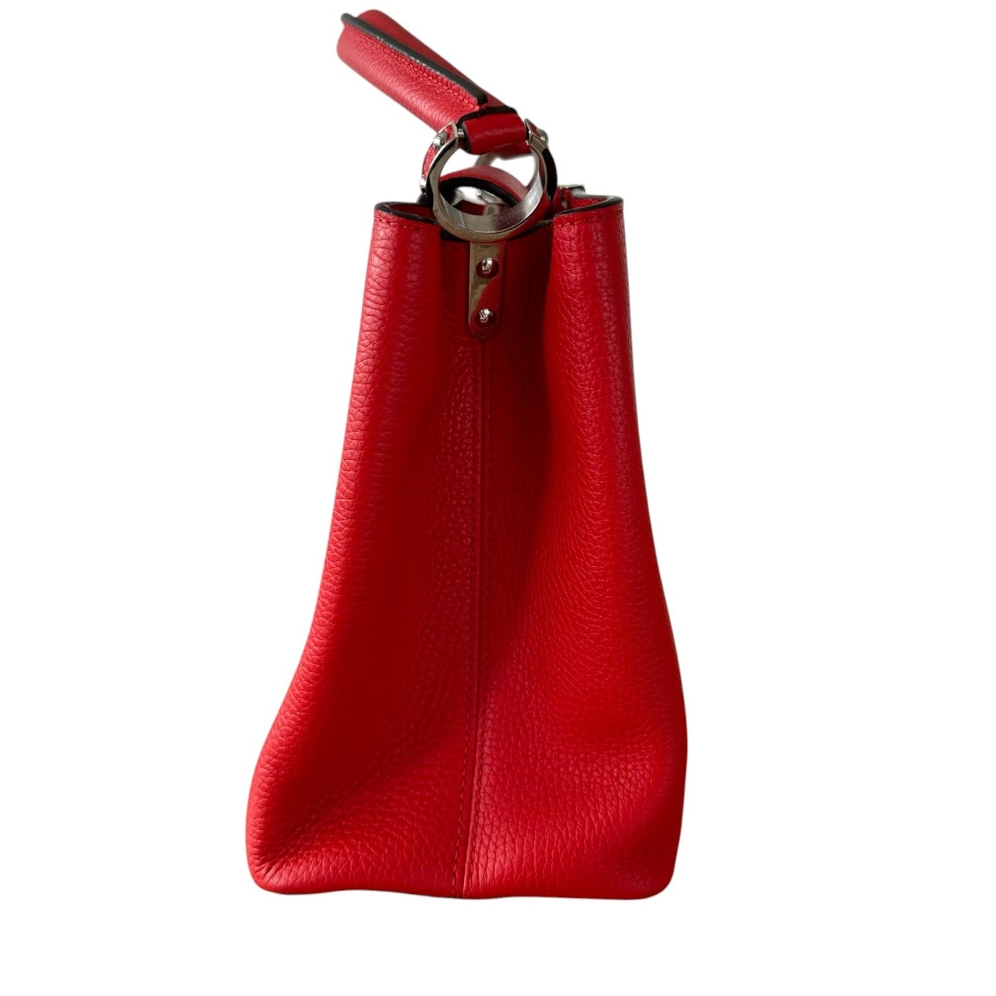 Louis-Vuitton Capucines MM Taurillon Calfskin Red SHW