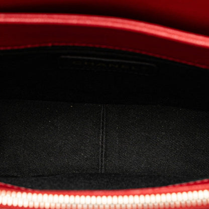 Chanel CC Leather Handbag Leather Handbag in Good condition