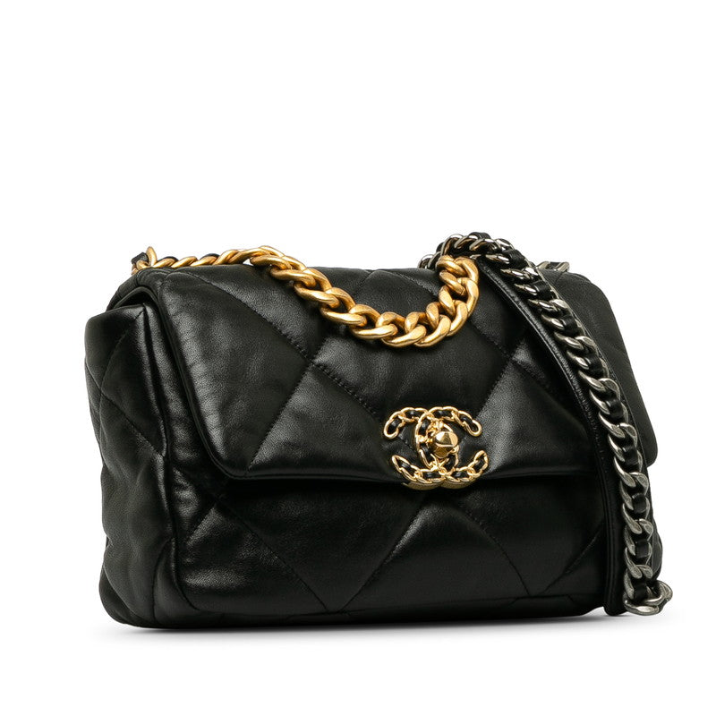 Chanel Chanel 19 Flap Bag  Leather Shoulder Bag in Excellent condition