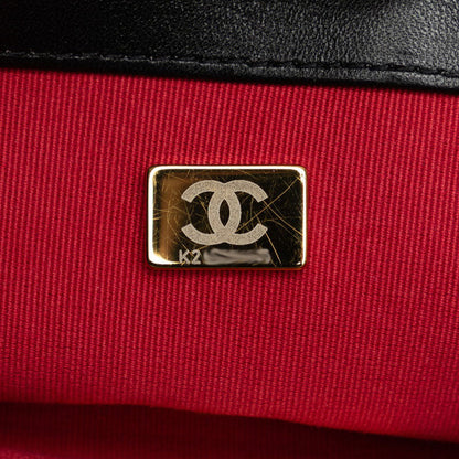 Chanel Chanel 19 Flap Bag  Leather Shoulder Bag in Excellent condition