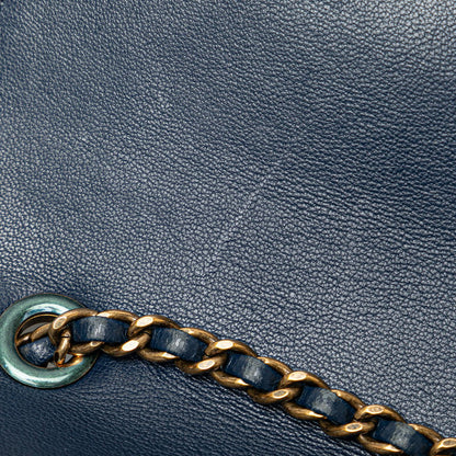 Chanel Quilted Leather Beauty Lock Shoulder Bag Leather Shoulder Bag in Good condition