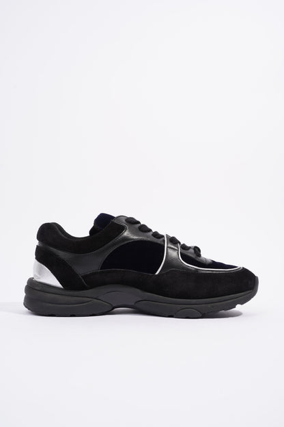 Chanel CC Logo Runner Black   Navy Velvet EU 38.5 UK 5.5