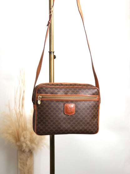 CELINE  Shoulder bag Brown Vintage jbdzhb