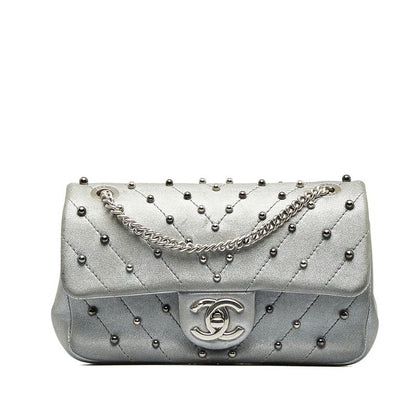 Chanel CC Chevron Studded Leather Flap Bag Leather Shoulder Bag in Good condition