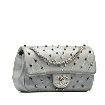 Chanel CC Chevron Studded Leather Flap Bag Leather Shoulder Bag in Good condition