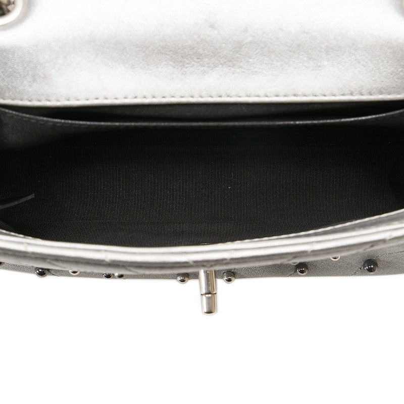Chanel CC Chevron Studded Leather Flap Bag Leather Shoulder Bag in Good condition