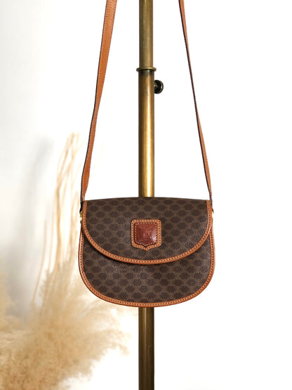 CELINE  Round Shoulder bag Brown Vintage nugdn8