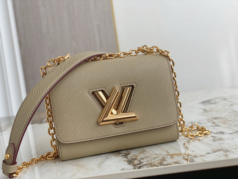 Franco Shops - Louis Vuittons  - 15721