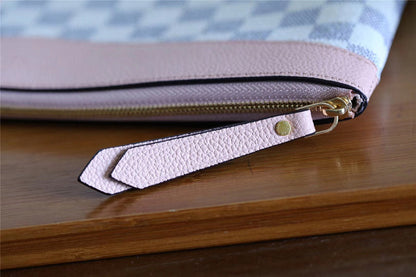 Franco Shops - Louis Vuittons  - 9326