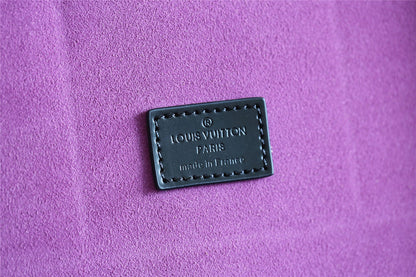 Franco Shops - Louis Vuittons  - 9546