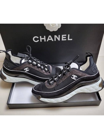 Fabric Suede Calfskin Low-Top Sneakers Dark Grey Chanel