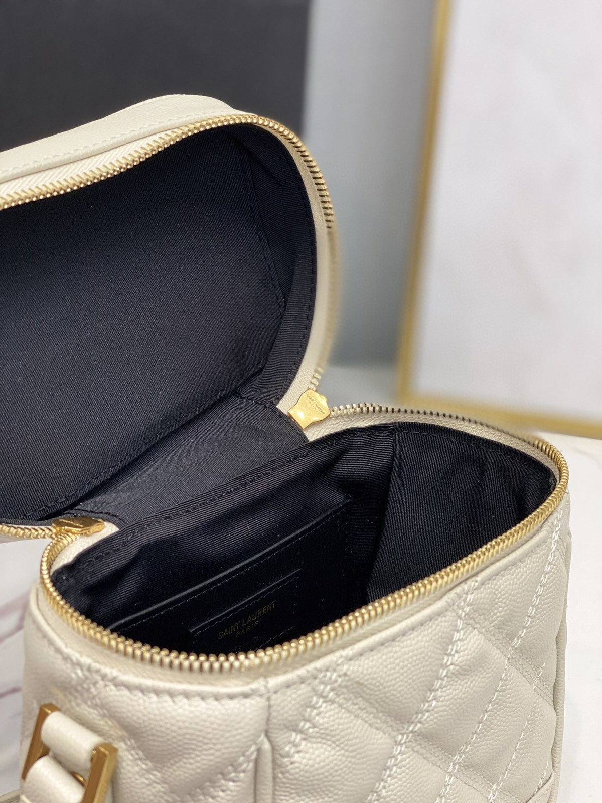 Yves Saint Laurent  Vanity Bag In Carr Quilted Grain De Poudre White