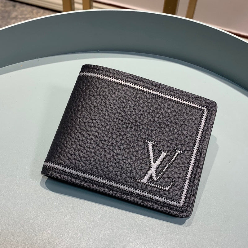 Franco Shops - Louis Vuittons  - 10958