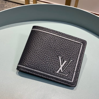 Franco Shops - Louis Vuittons  - 10958