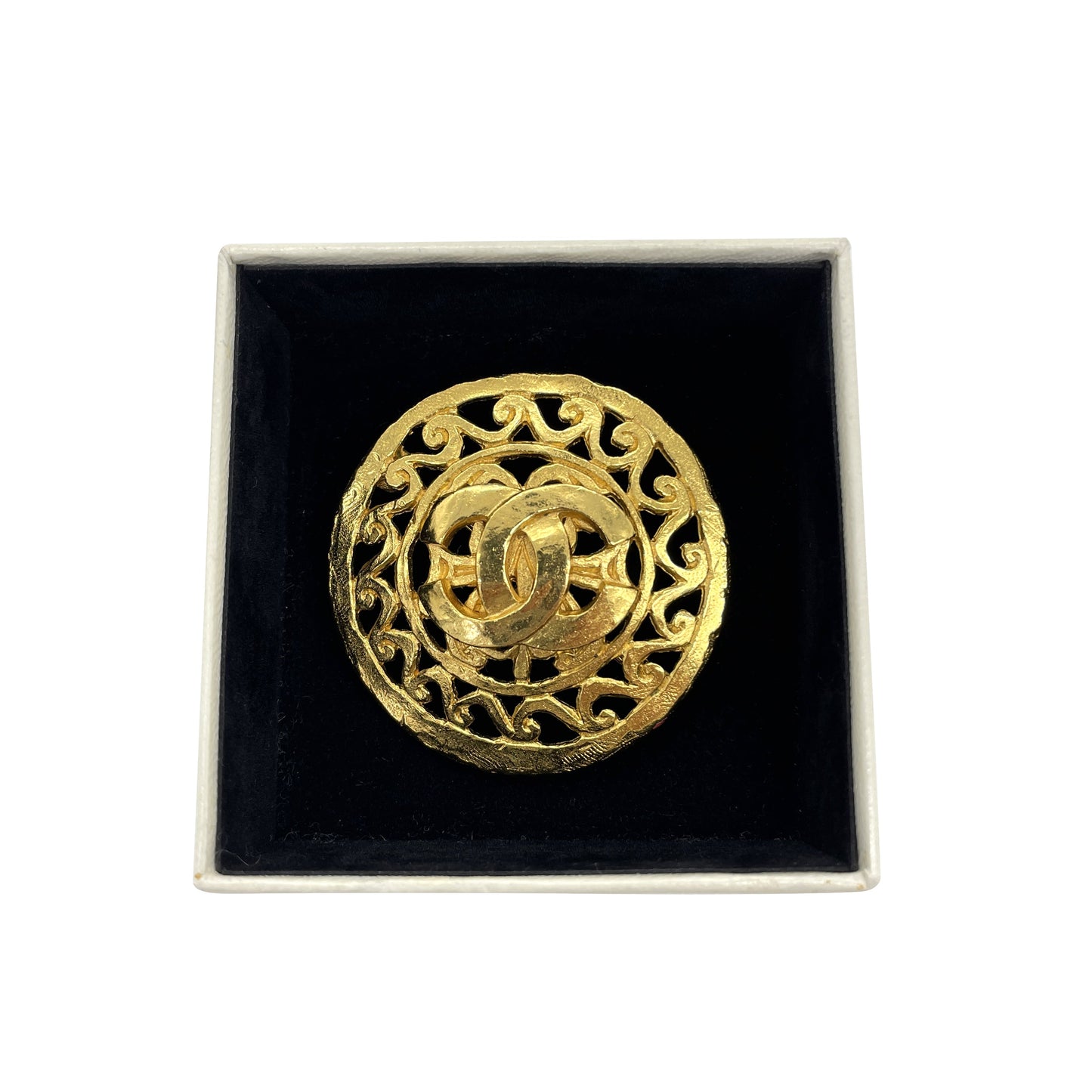 Chanel CC Round Brooch Metal Brooch in Excellent condition