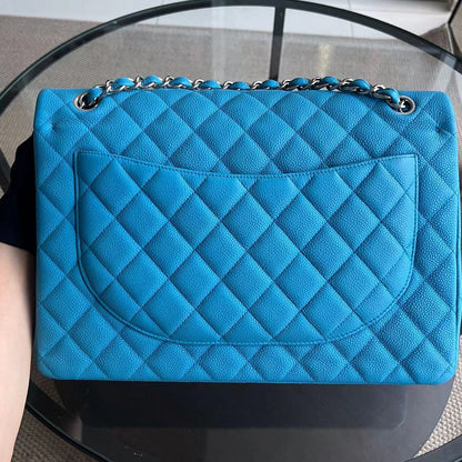 BALANCE of Maxi Classic Flap Caviar Double Flap Quilted Grained Calfskin Blue Silver Hardware Series 17