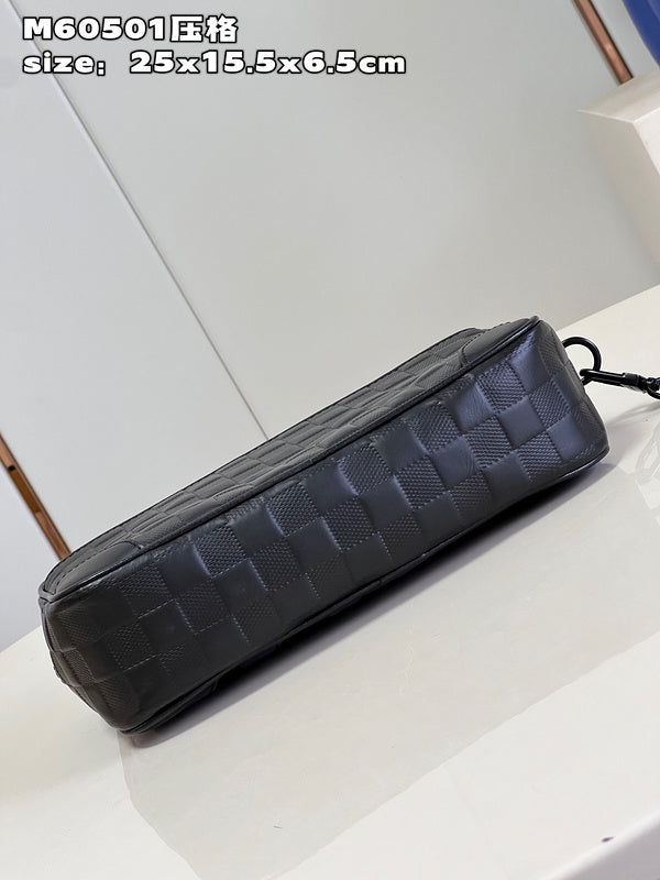 Franco Shops - Louis Vuittons  - 15505
