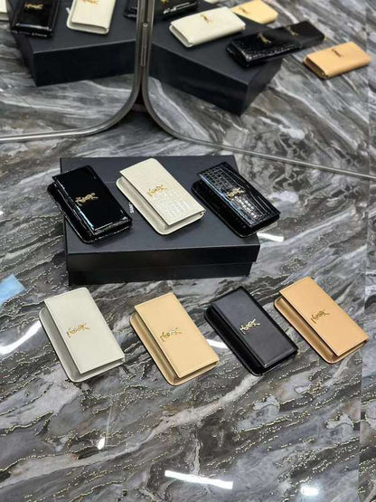 Yves Saint Laurent - Bags