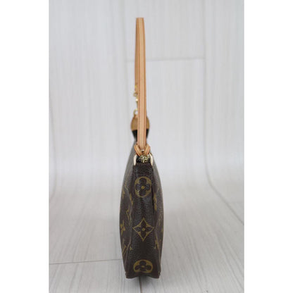 Rank SA ｜      LV Monogram Pochette Accessoires    ｜082808