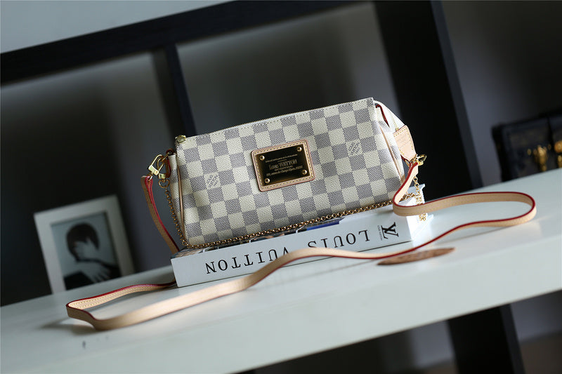 Franco Shops - Louis Vuittons  - 9377