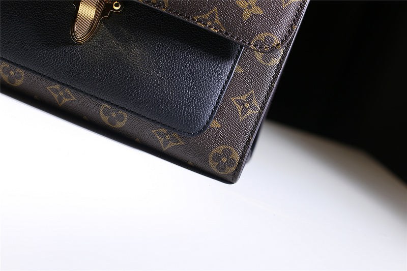 The Franco Shops - Louis Vuittons  - 7840