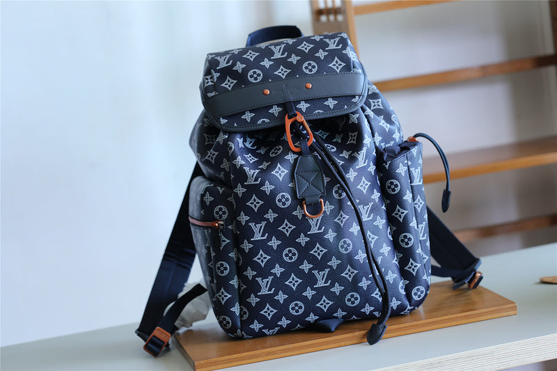 Franco Shops - Louis Vuittons  - 9778