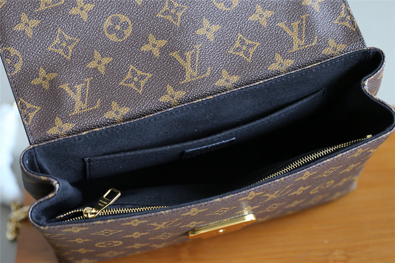 The Franco Shops - Louis Vuittons  - 7827