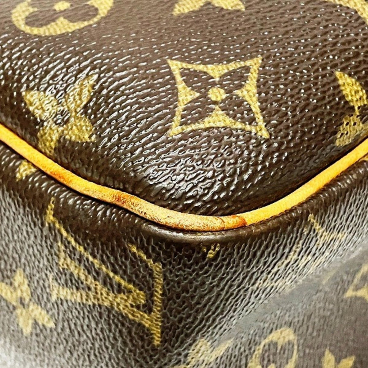 Louis Vuitton  Shoulder Bag