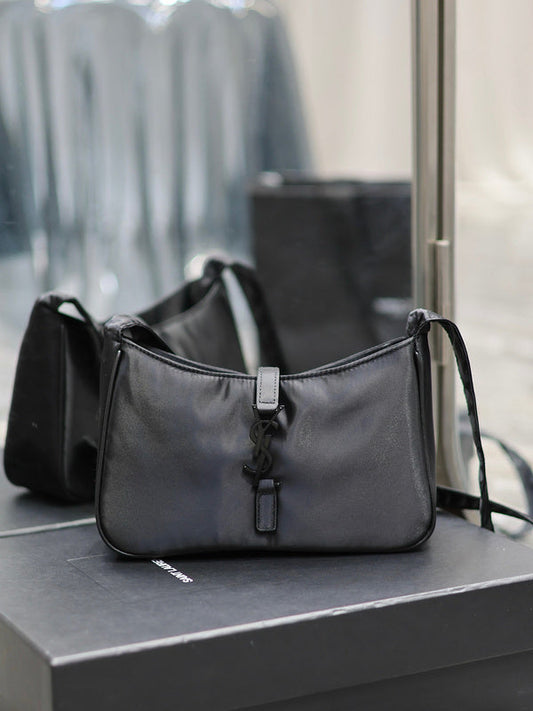 Franco Shops - Yves Saint Laurent - Bags - 166